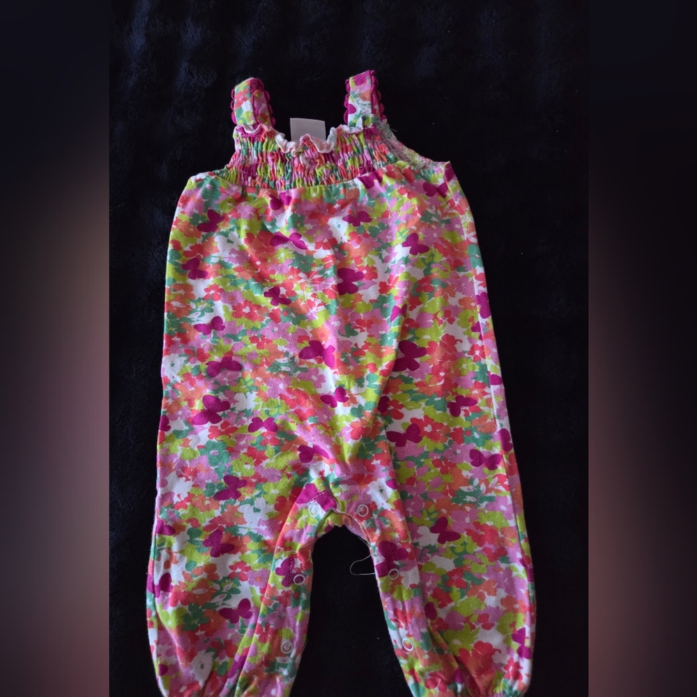 Crown & Ivy Baby Floral Romper with Pink and Green